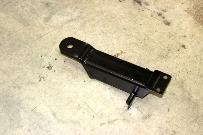 кронштейн фаркопа  Х8