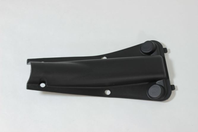 накладка декоративная задней облицовки нижняя