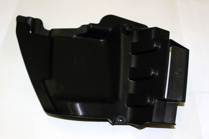 кожух защитный фары левый Х8