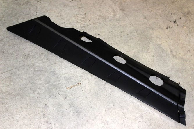 накладка кузова правая