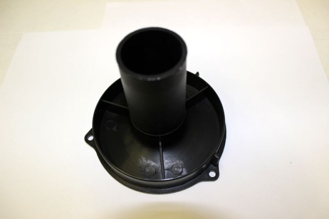 впускной патрубок воздухофильтра