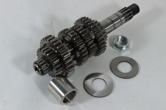 первичный вал КПП в сборе