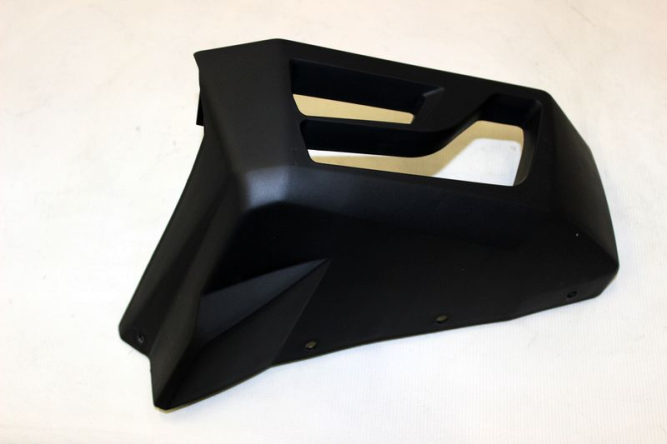 облицовка заднего фонаря, правая