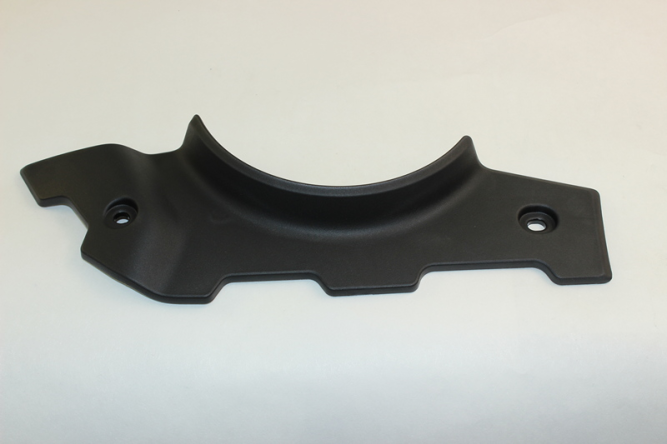 облицовка двигателя левая