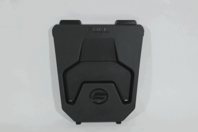 крышка заднего сервисного отсека