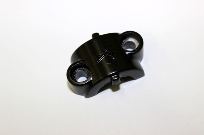 скоба крепления главного тормозного цилиндра