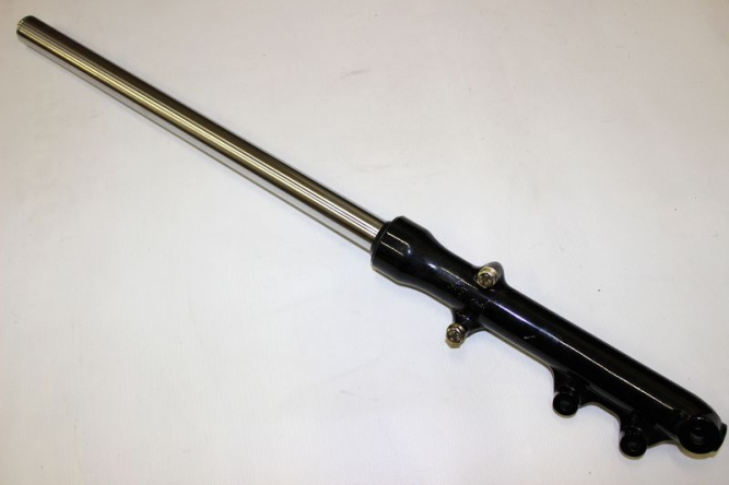 амортизатор передний левый