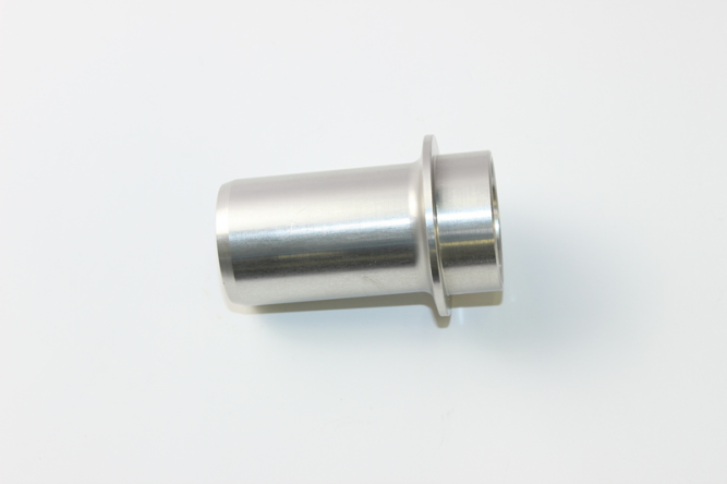 втулка свечи зажигания